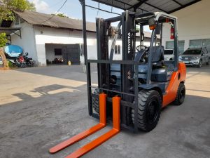 sewa forklift