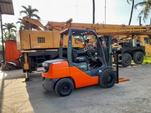 rental forklift tangerang